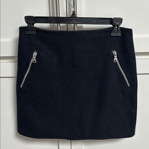Black Zipper Detail Skirt